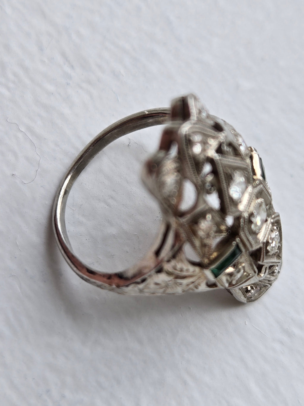 Antique Art Deco Diamond & Emerald Filigree Ring | 14K White Gold | Size 5